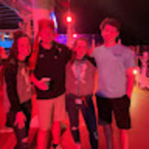 Meet your Posher, Brooke